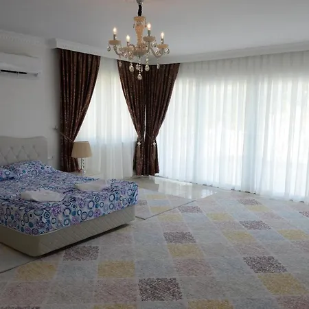 Etu Ultra Lux Mustakil Villalar Villa *